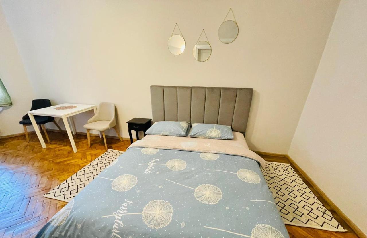 Apartment джерельна 25, в центрі з двома ізольованими спальнями