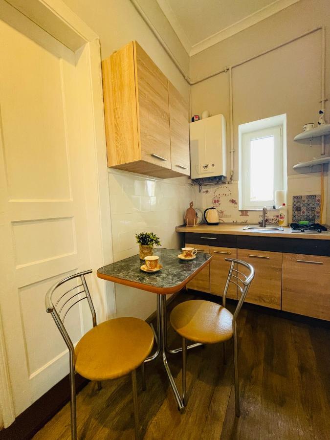 Apartment джерельна 25, в центрі з двома ізольованими спальнями