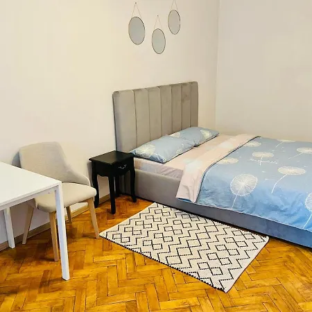 Джерельна 25, Апартаменти В Центрі З Двома Ізольованими Спальнями Lviv Exterior photo